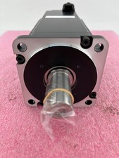 Yaskawa AC SERVO MOTOR  SERIES  SGM7A-10A7A6C   Neu  A 3053/51