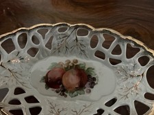 Alte Porzellan-Obstschale mit