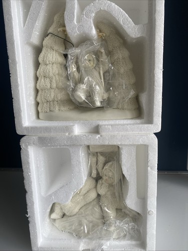 Snowbabies collectible - snowbabies,