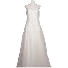 Ladybird, Hochzeitskleid