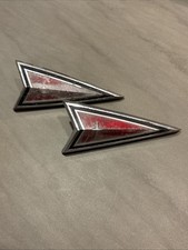 2x sehr alte / vintage Embleme