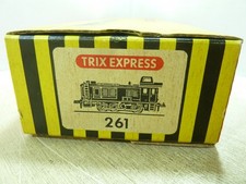 Trix Express H0 Diesellok 261 V36 grün Neu in OVP