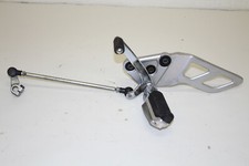 Fußrastenanlage vorne links