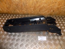 Ford Fiesta JA8 Mittelkonsole Mittelarmlehne Verkleidung 0526100792601