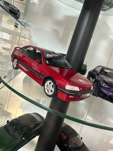 Roter peugeot 405 - roter, le