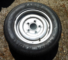 Anhängerreifen Anhänger 185 60 r 12 Zoll Felge 5 loch Reifen 3 Jahre DOT 2022