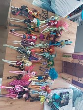 Monster High Puppen Konvolut 27 Stück 