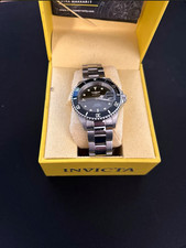 Invicta Automatik Herrenuhr Silber Schwarz mit OVP