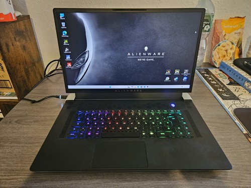 Alienware x17 1440p - x17,