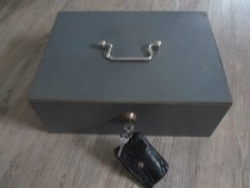 Geldkassette - Metall massiv - schwer - stabil - Alt mit 2 Schlüssel