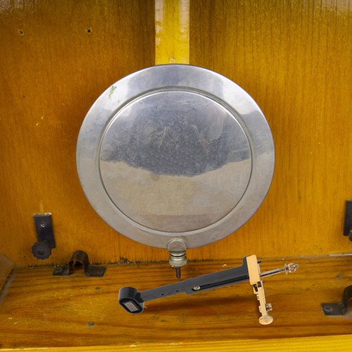 Standuhr-Schwenkhalterung