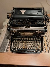 alte schreibmaschine