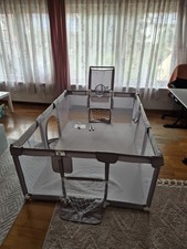 Grosser Gubby Gups Laufstall