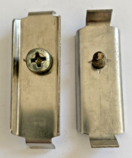 Original BMW E23 E24 E28 E30 Halter 16121155064 f. Befestigung Kraftstoffleitung