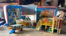 Fisher Price Vintage Spielzeug in Schachtel, Parkplatz Garage Service Center & Jetport