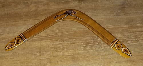 Retro emu boomerang - retro,