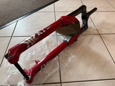 RockShox Lyrik Ultimate rot