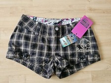 PLUSMINUS BY CHIEMSEE kurze