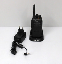 Icom IC-F29SR2 Handfunkgerät analog, 16-Kanal, 446MHz, IP67 mit Icom BC-213
