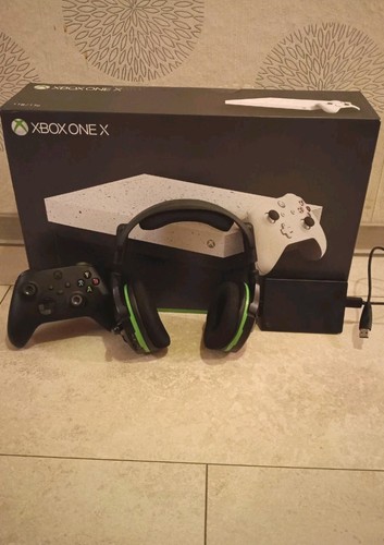 Microsoft xbox one - one, x