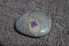 Rubin Fuchsit Handschmeichler Natur Esoterik Wasserstein