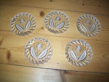 5 Glasuntersetzer f. Gläser & Flaschen, wahrscheinlich Bleikristall, Tulpenmotiv