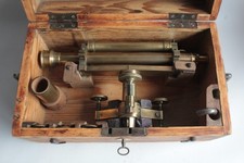 Alte Vermesserstufe Theodolit
