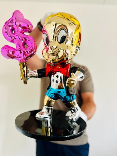Richie rich sculpture - richie, figure