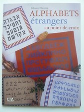 ALPHABETS étrangers au point
