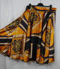 TRAUMHAFTER Satin Rock Bunt