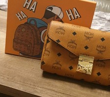 MCM Clutch Tasche Braun