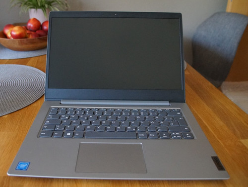 Lenovo ideapad intel - 1,