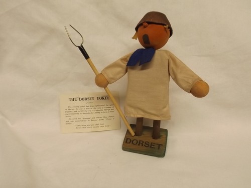 The dorset yokel holzpuppe mit - the,
