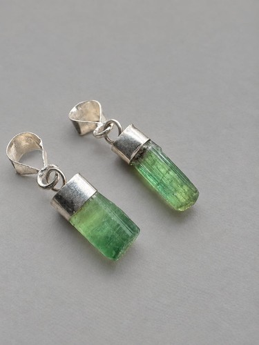 Roher grüner turmalin paar - grüner,