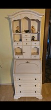 „Weißer Sekretär mit Aufsatz – Landhausstil – viel Stauraum“ - neuwertig