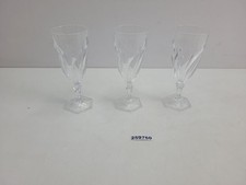 3x Wein-Gläser Pressglas