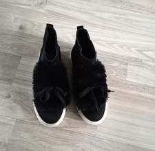 schwarze Buffalo Mid Top  Sneaker GR. 37  weißer Sohle + schwarzer Plüsch