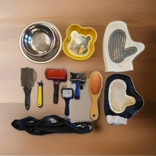 Hund Katze Bürsten Flohkämme Fellpflege Futternapf Massagehandschuh Führleine 