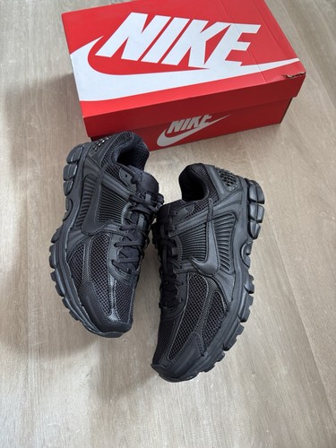 Nike zoom vomero triple - nike,