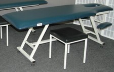 1x Massageliege Behandlungsliege Therapieliege Massage Liege 1x Hocker #7319