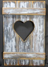 Fensterladen mit Herz