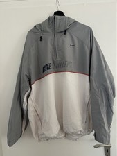 Nike Windbreaker Anorak Jacke