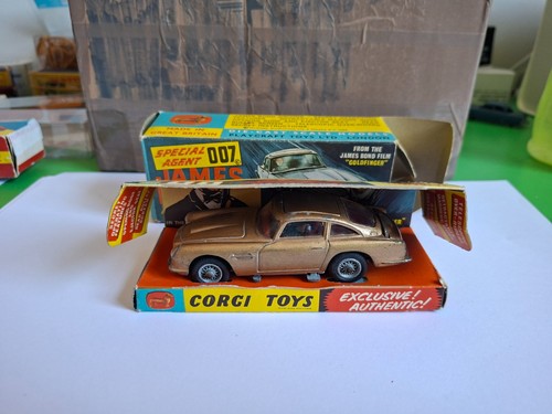 Corgi toys 261 james bond