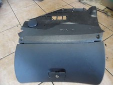 VW Passat 3B Handschuhfach