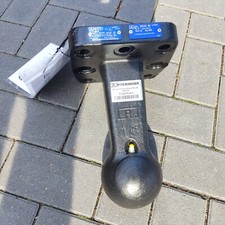 Flanschzugöse