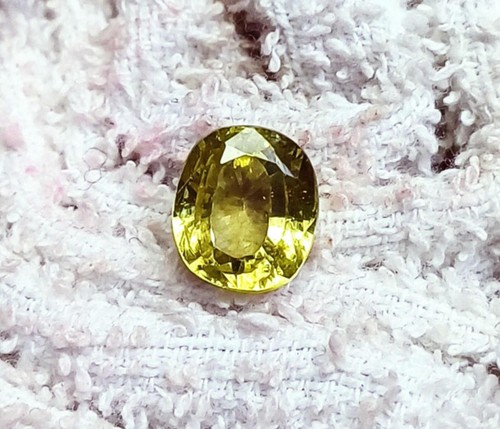 Natürliches grün peridot - natürliches,