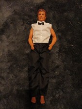 Barbie, Ken, Puppenkleidung