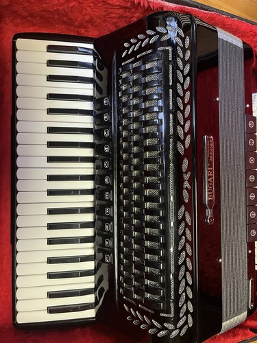 Bugari armando piano accordion - armando,