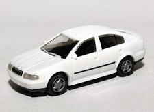 Skoda Octavia weiß Igra 1:87