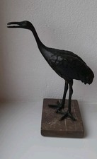 Antike Meiji-Kranich-Statue